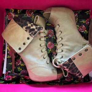 Betsy Johnson Lizzy Leather Booties